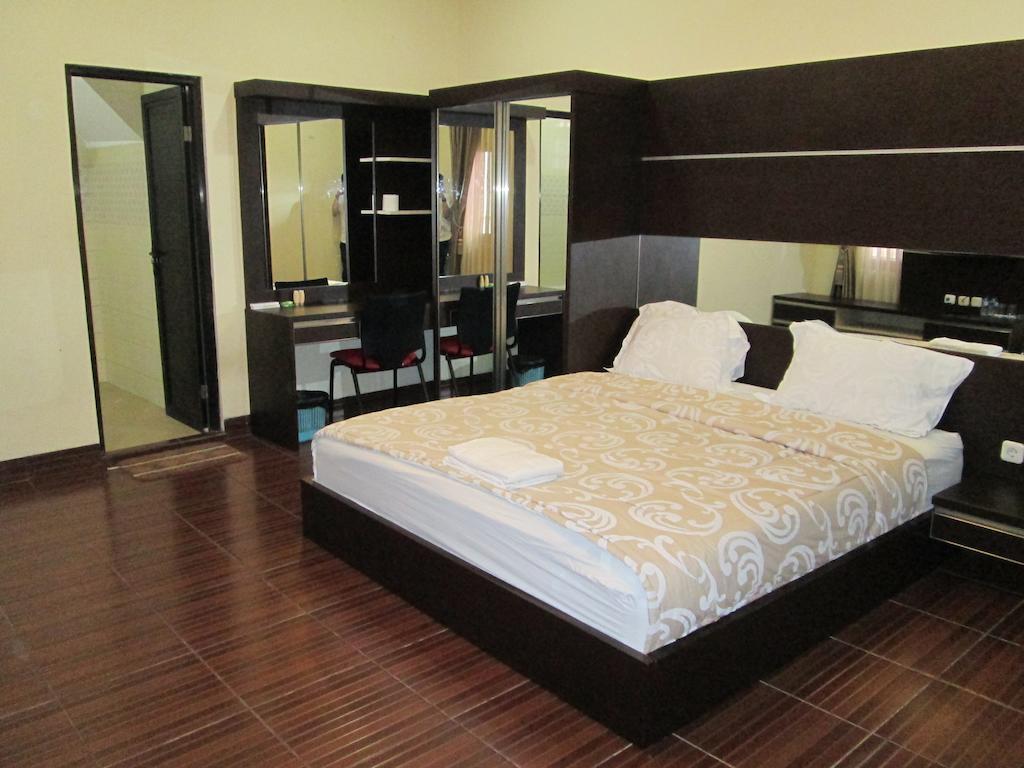 Allure Guest House Бандунг Номер фото